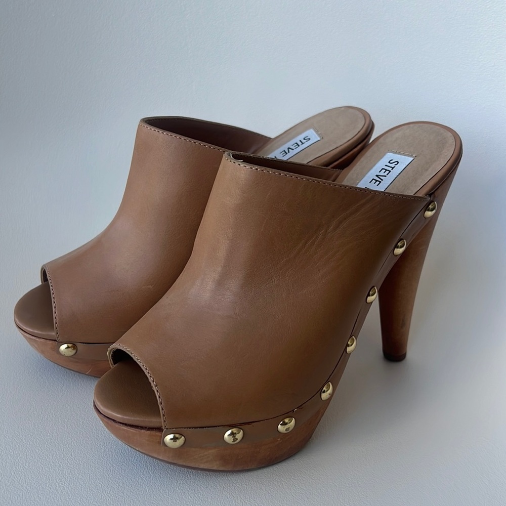 Steve Madden heeled clog